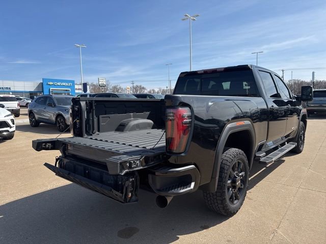 Used 2024 GMC Sierra 2500 AT4 w/ Technology Package image 5