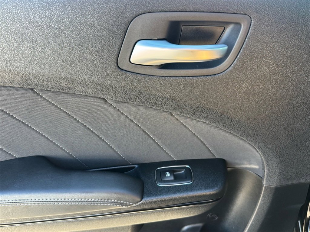 Used 2023 Dodge Charger SXT w/ Blacktop Special Edition image 17