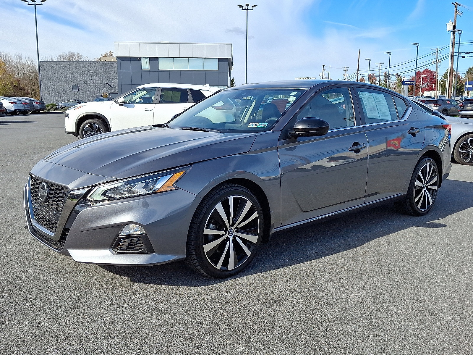 Certified 2022 Nissan Altima 2.5 SR image 3