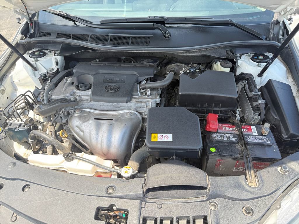 Used 2017 Toyota Camry SE FWD image 31