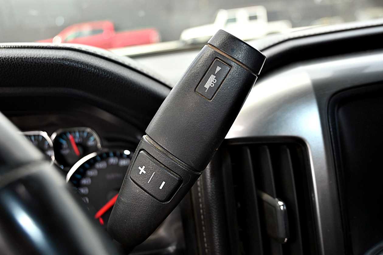 Used 2015 Chevrolet Silverado 3500 LTZ image 27