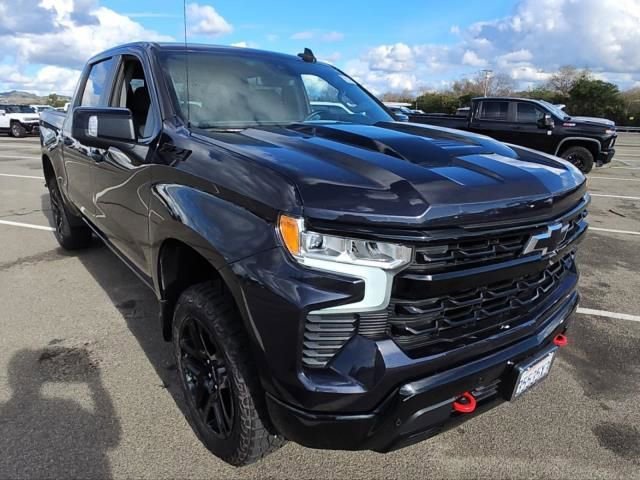Used 2024 Chevrolet Silverado 1500 LT Trail Boss w/ LT Trail Boss Premium Package image 2