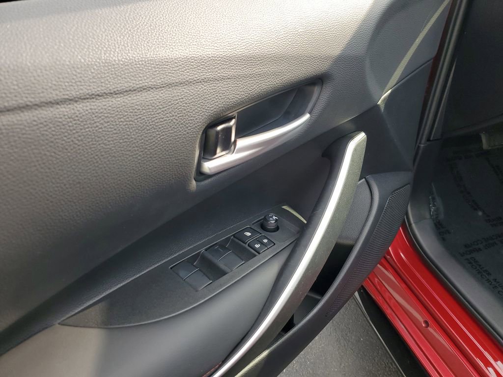 Used 2023 Toyota Corolla SE image 19