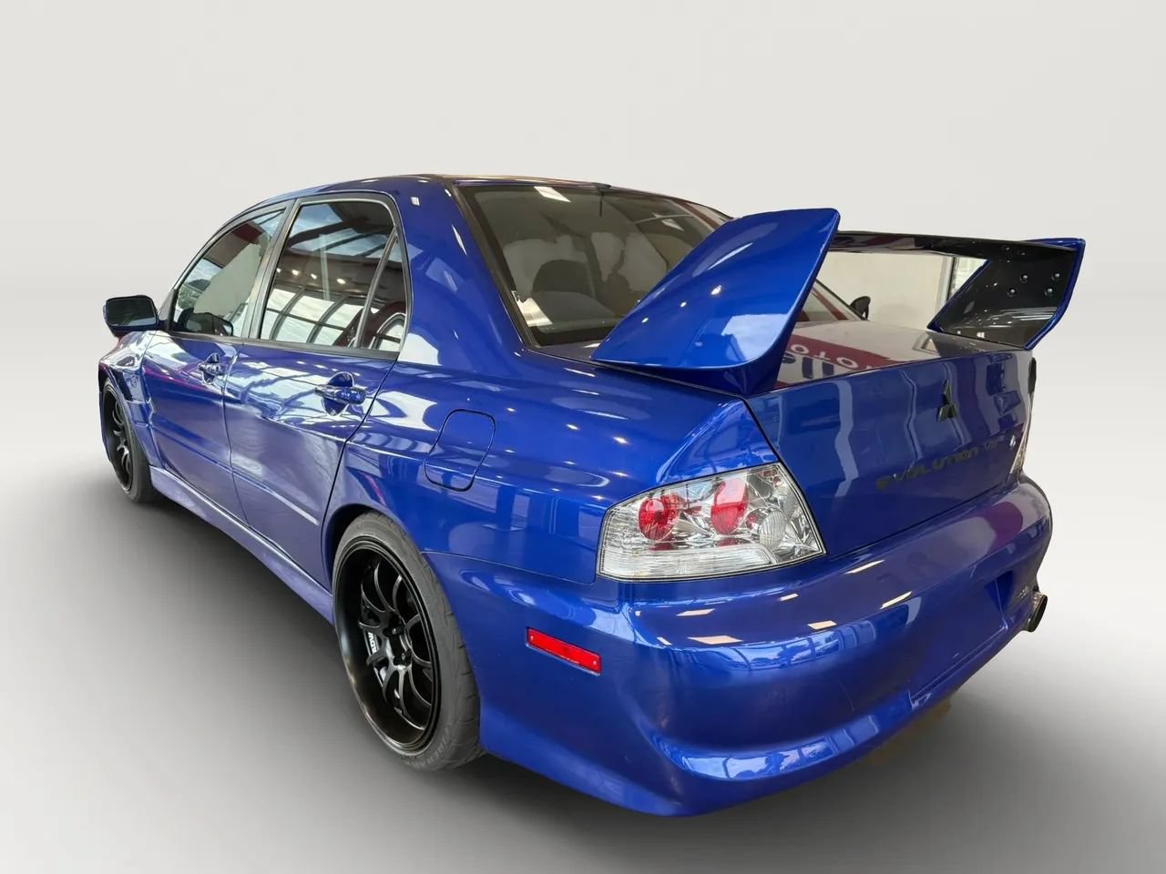 Used 2005 Mitsubishi Lancer Evolution AWD/4WD image 3