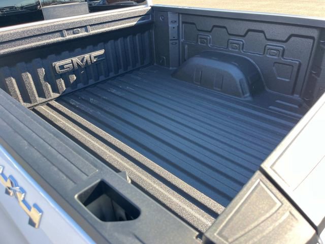 New 2025 GMC Sierra 1500 SLT w/ SLT Convenience Package image 13