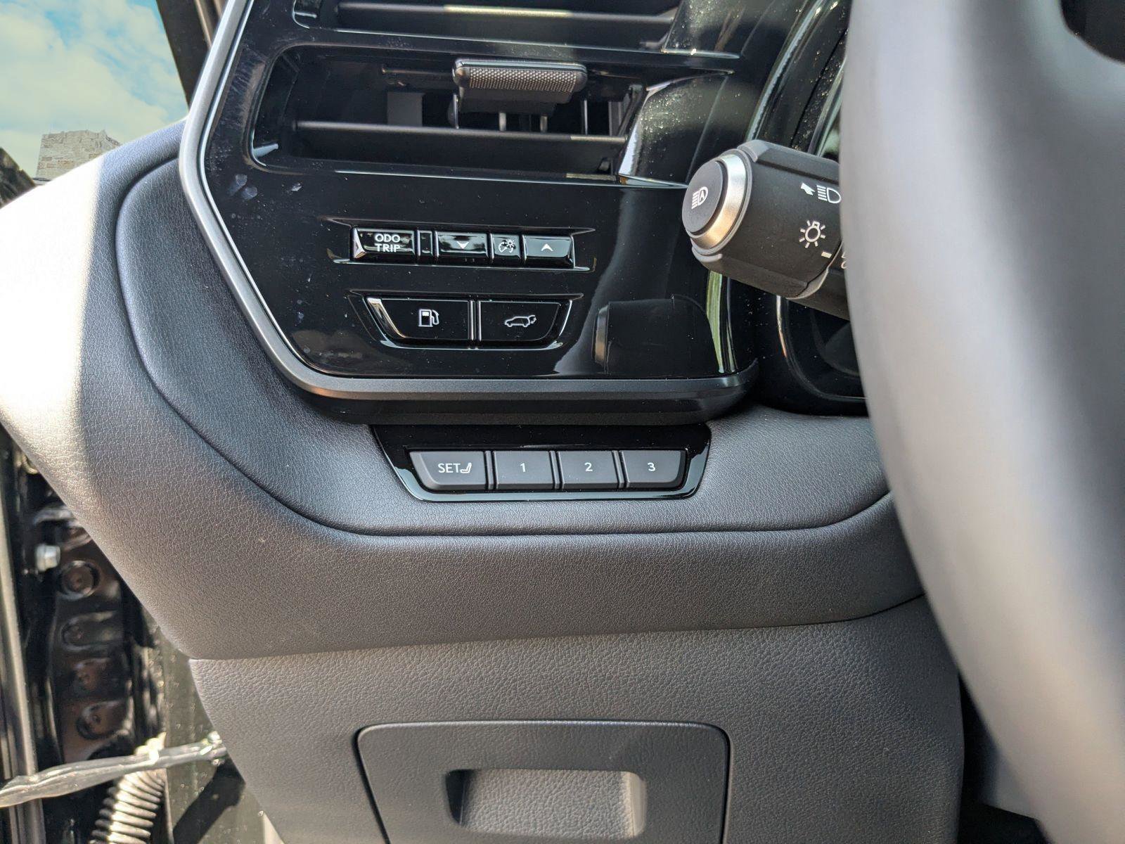 Used 2026 Lexus TX 350 AWD w/ Technology Package image 16