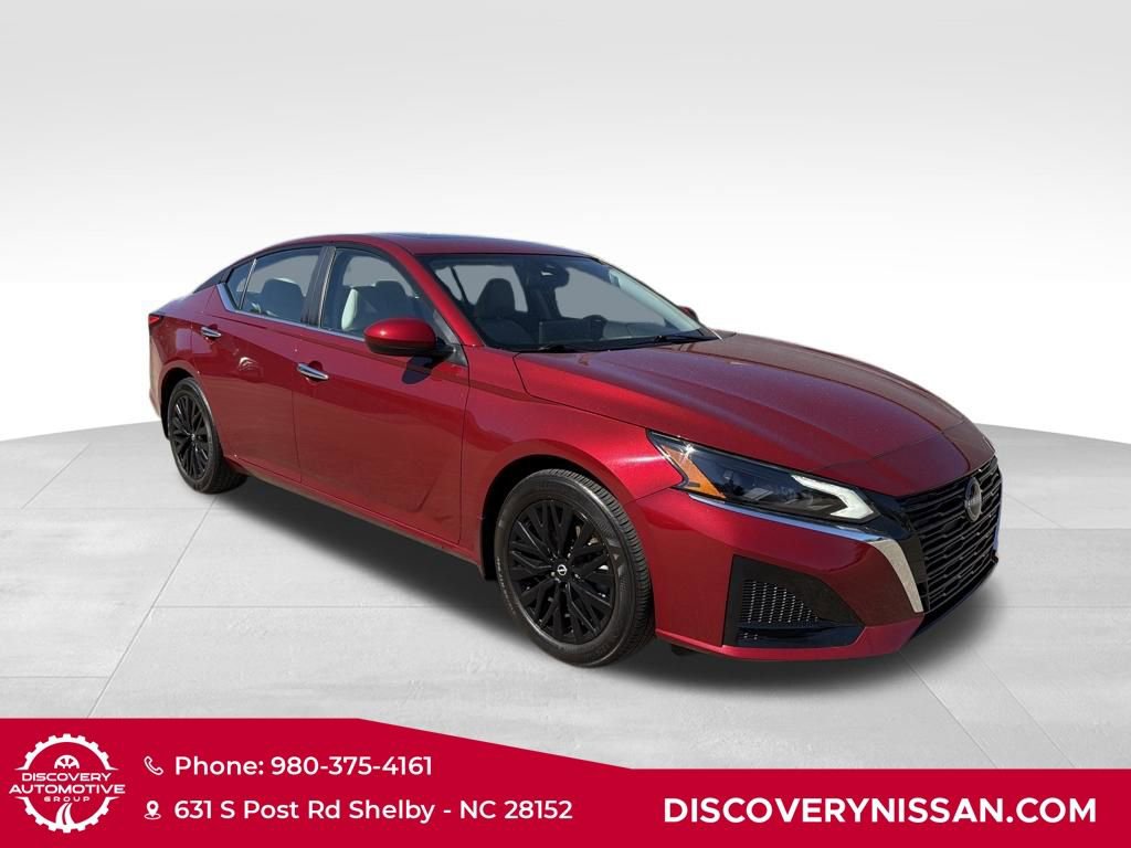 Certified 2025 Nissan Altima 2.5 SV w/ SV Special Edition Package image 4