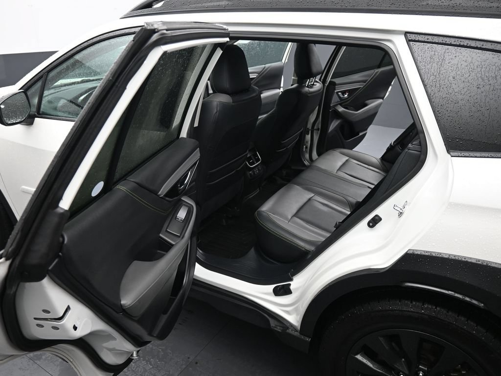 Used 2025 Subaru Outback Onyx Edition XT AWD/4WD image 16