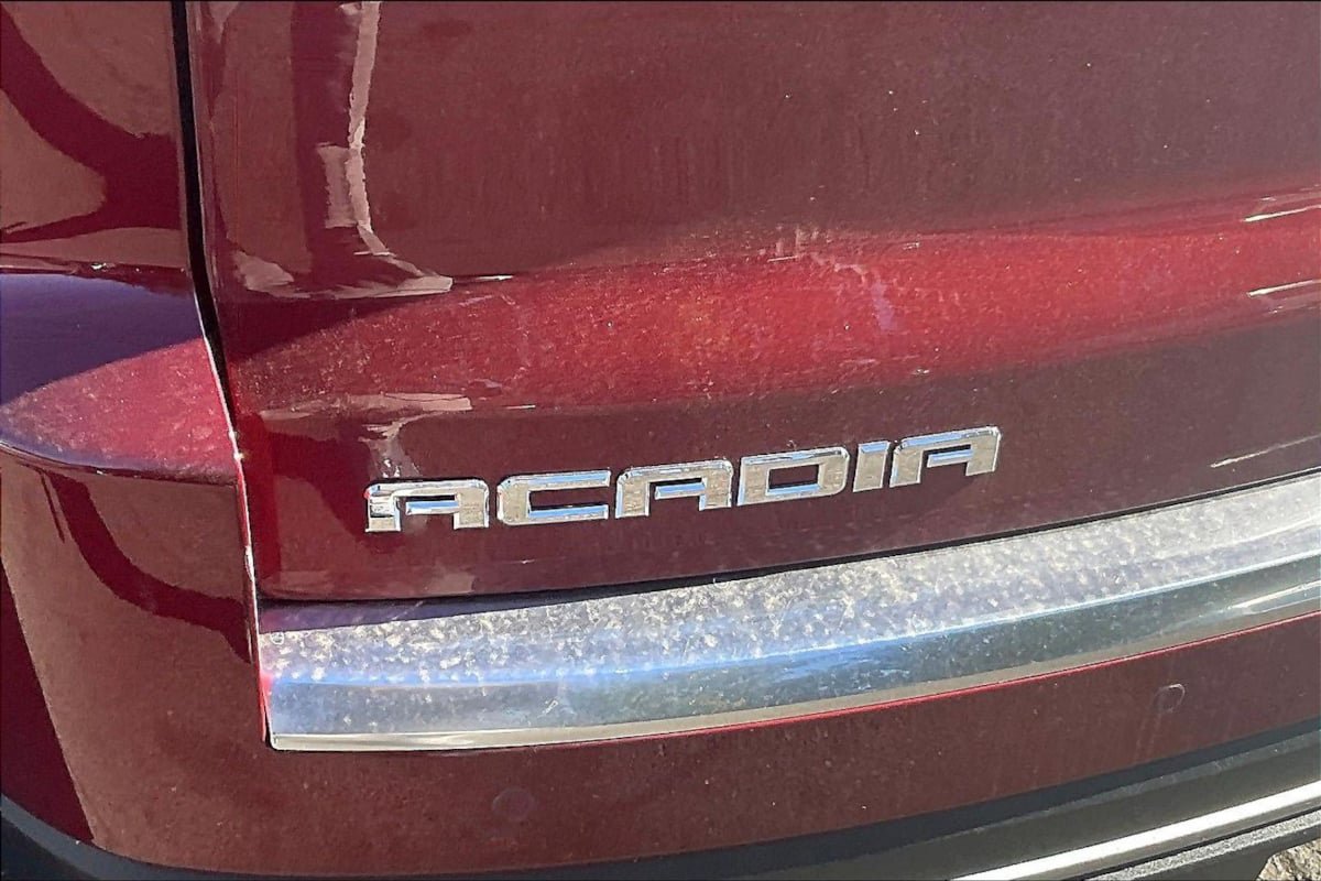 Used 2016 GMC Acadia SLT w/ Open Road Package AWD/4WD image 22