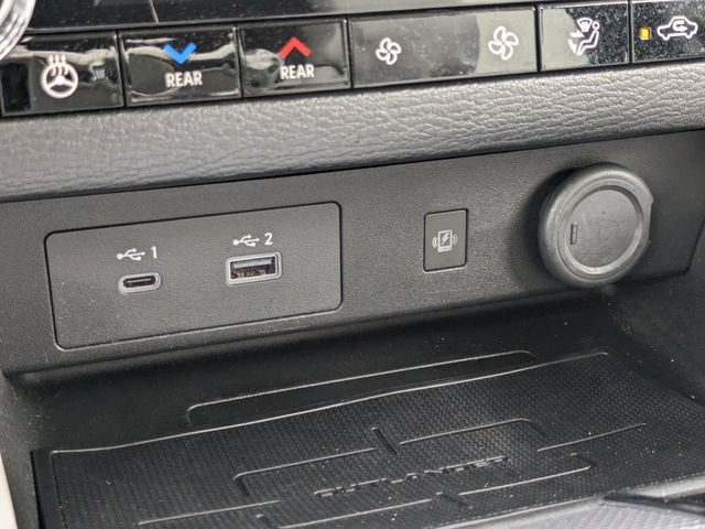 Used 2024 Mitsubishi Outlander SEL AWD/4WD image 32