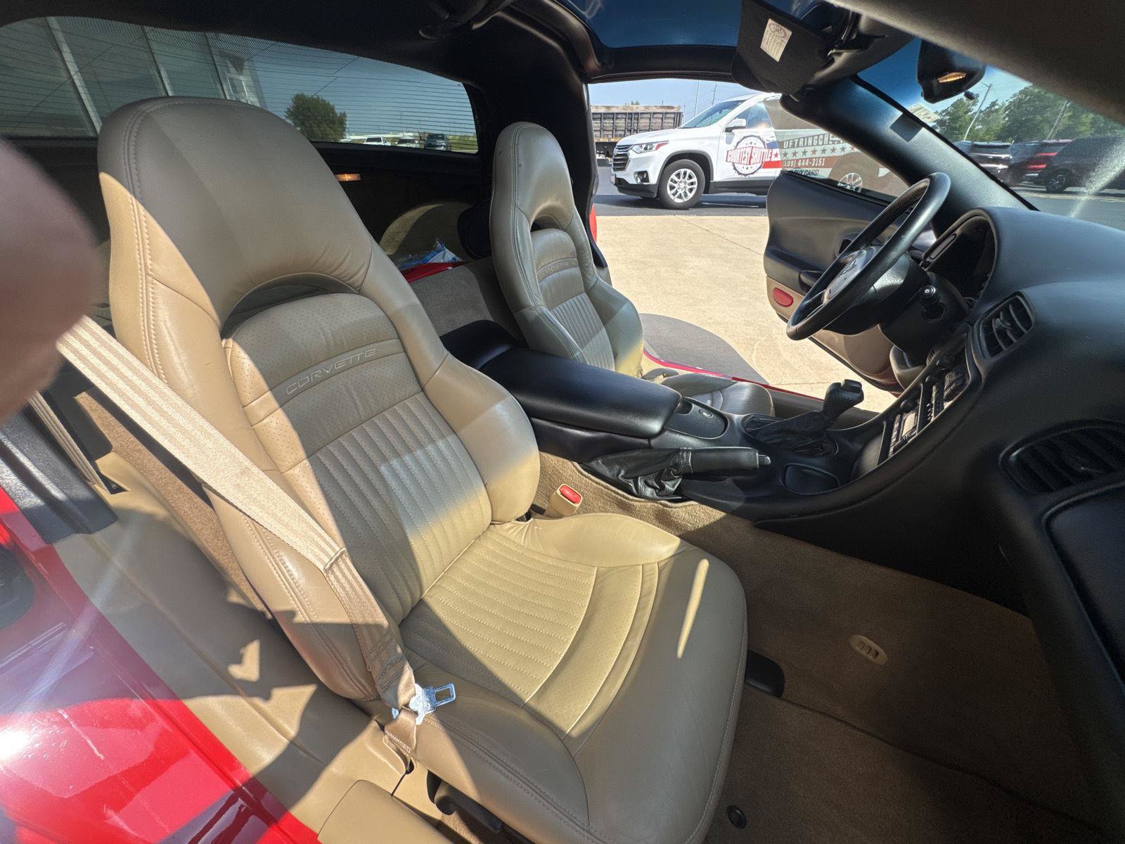 Used 1998 Chevrolet Corvette Coupe w/ Memory Pkg RWD image 11