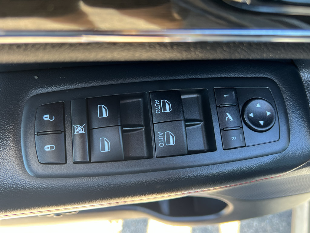 Used 2020 Jeep Grand Cherokee Trailhawk w/ Trailhawk Luxury Group AWD/4WD image 12