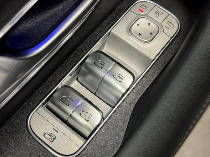 New 2026 Mercedes-Benz GLE 580 4MATIC image 17