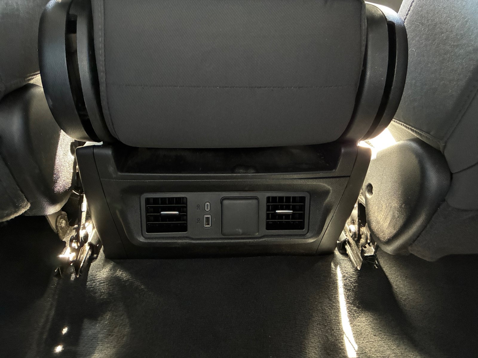 Used 2024 Chevrolet Silverado 1500 LT AWD/4WD image 31