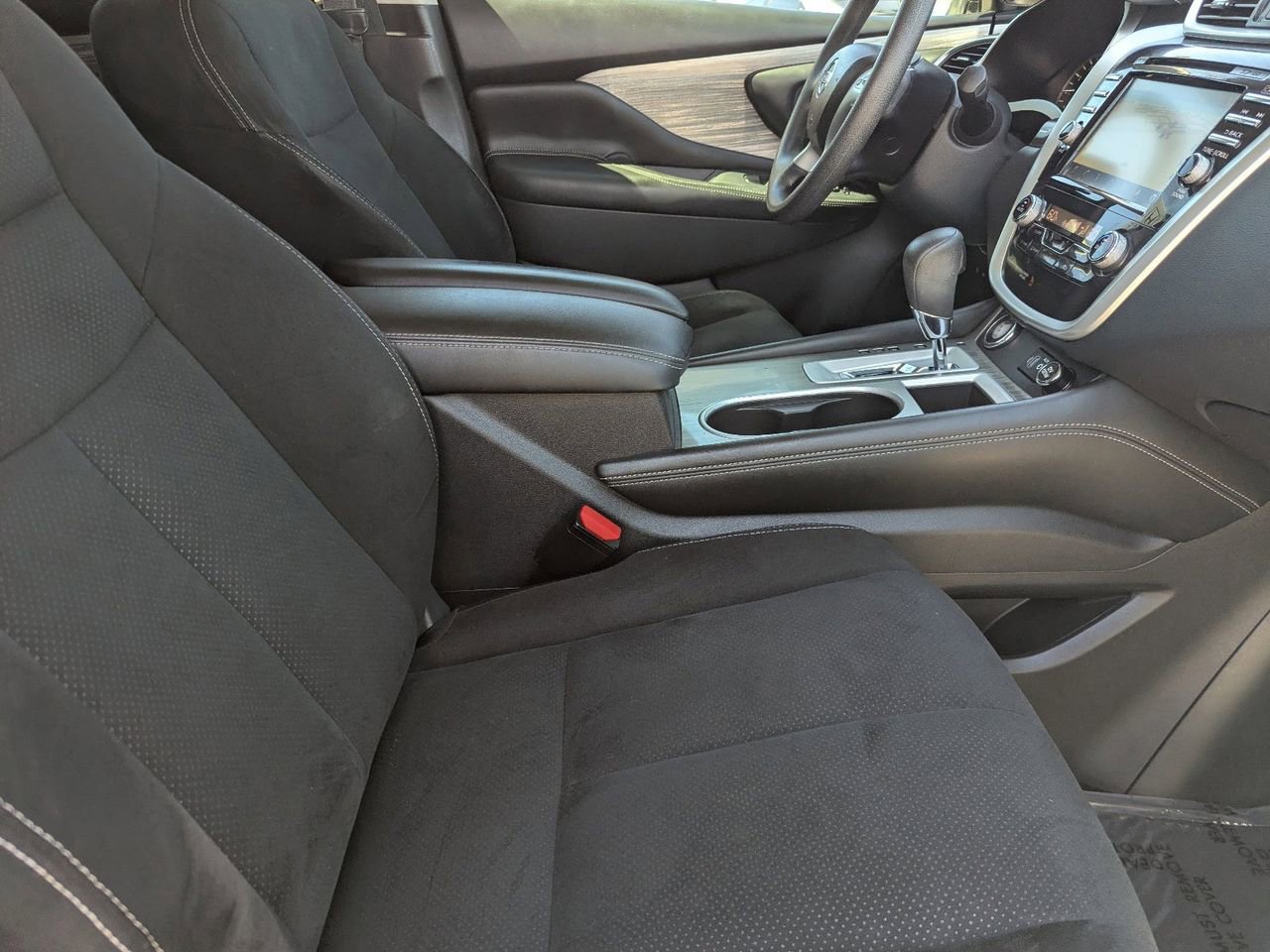 Used 2018 Nissan Murano S image 9