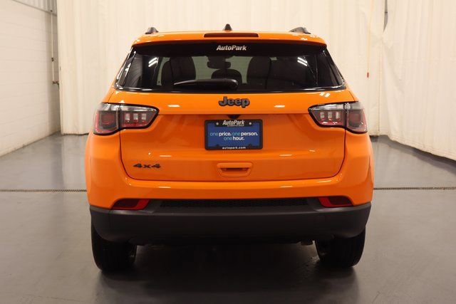 New 2026 Jeep Compass Latitude w/ Sun and Sound Group image 8