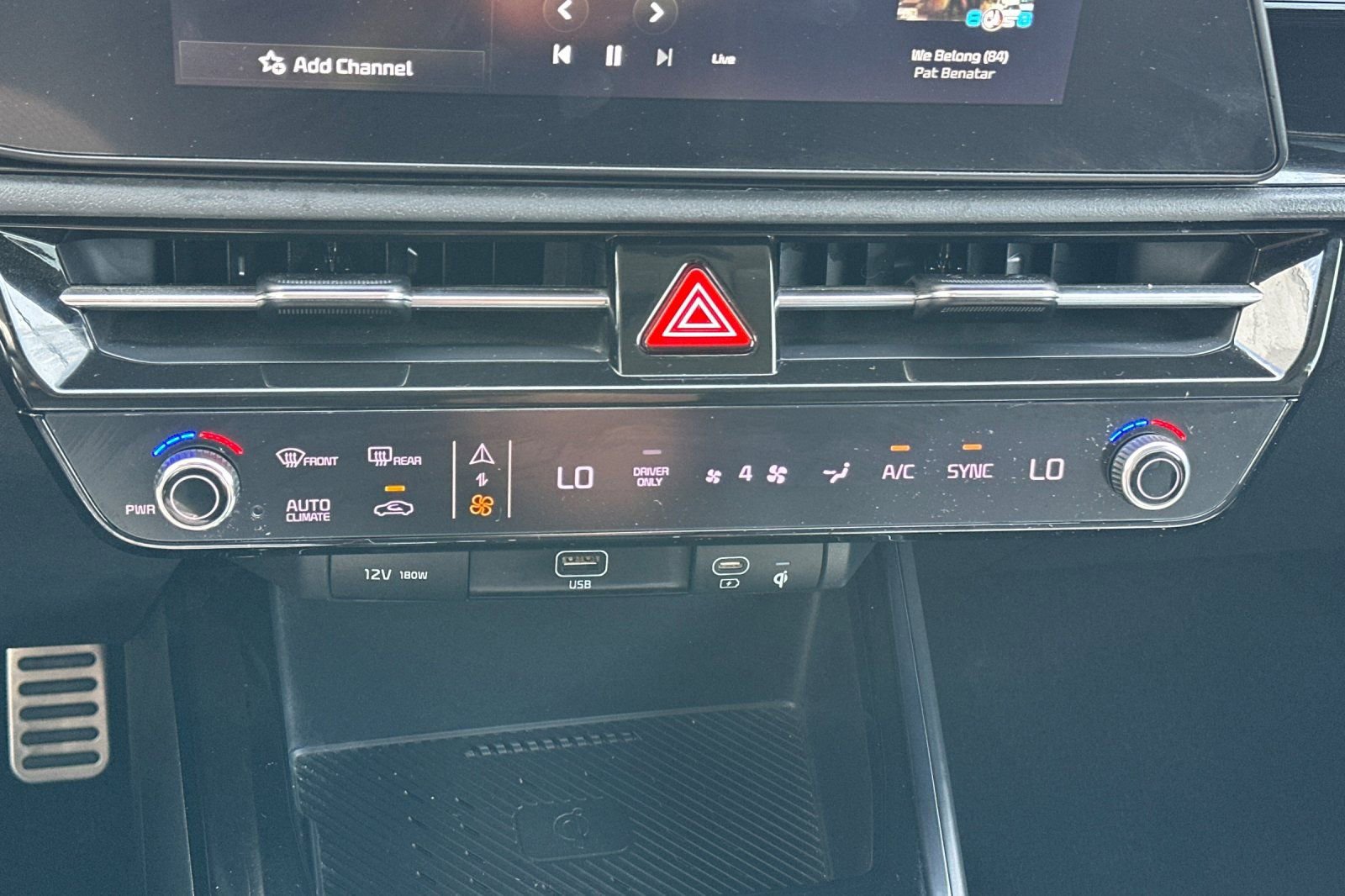 Certified 2023 Kia Niro EX Touring FWD image 22