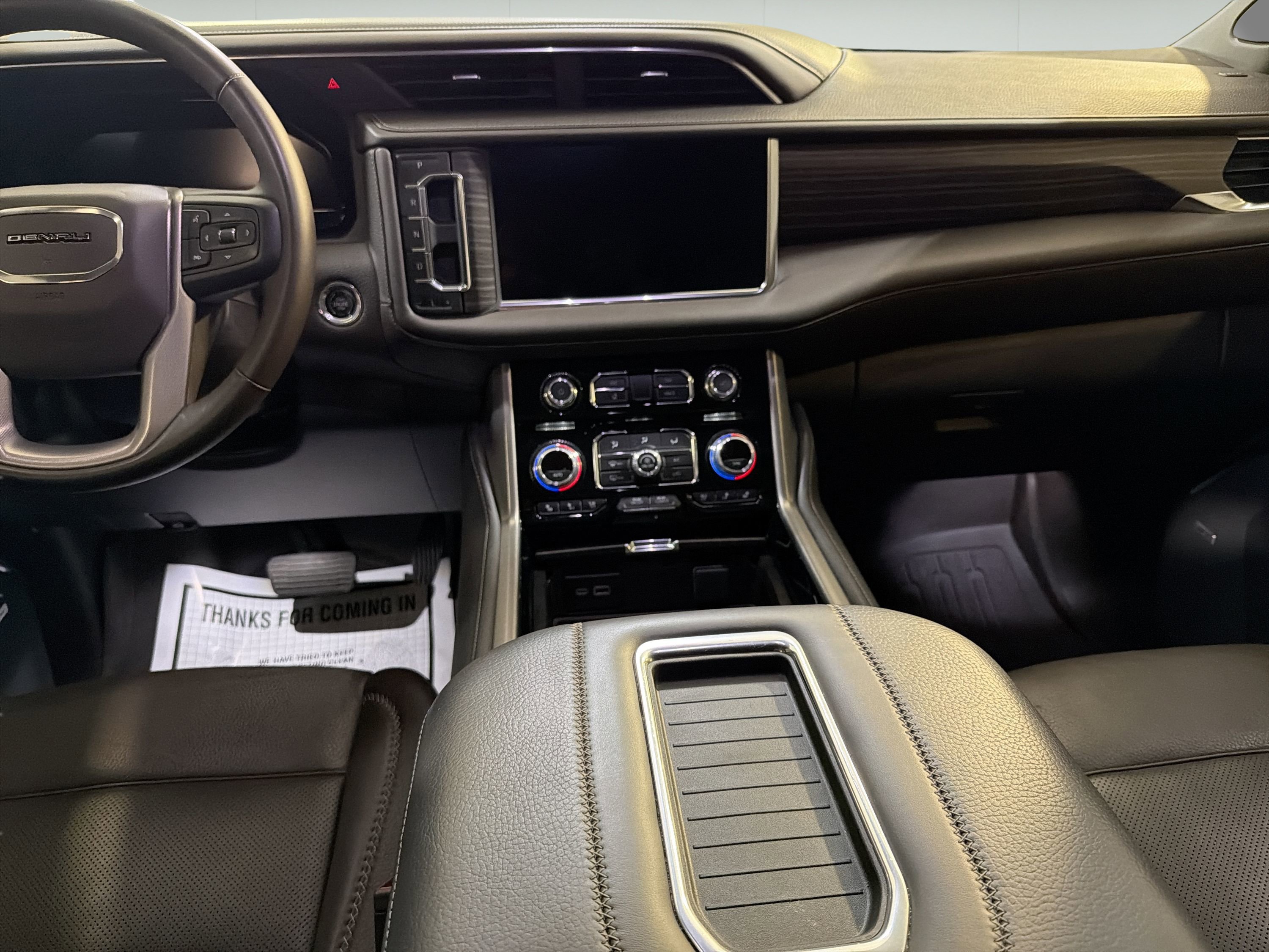 Used 2023 GMC Yukon XL Denali AWD/4WD image 22
