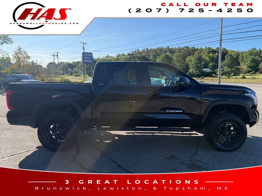 Used 2023 Toyota Tundra SR5 w/ SR5 Convenience Package AWD/4WD image 8