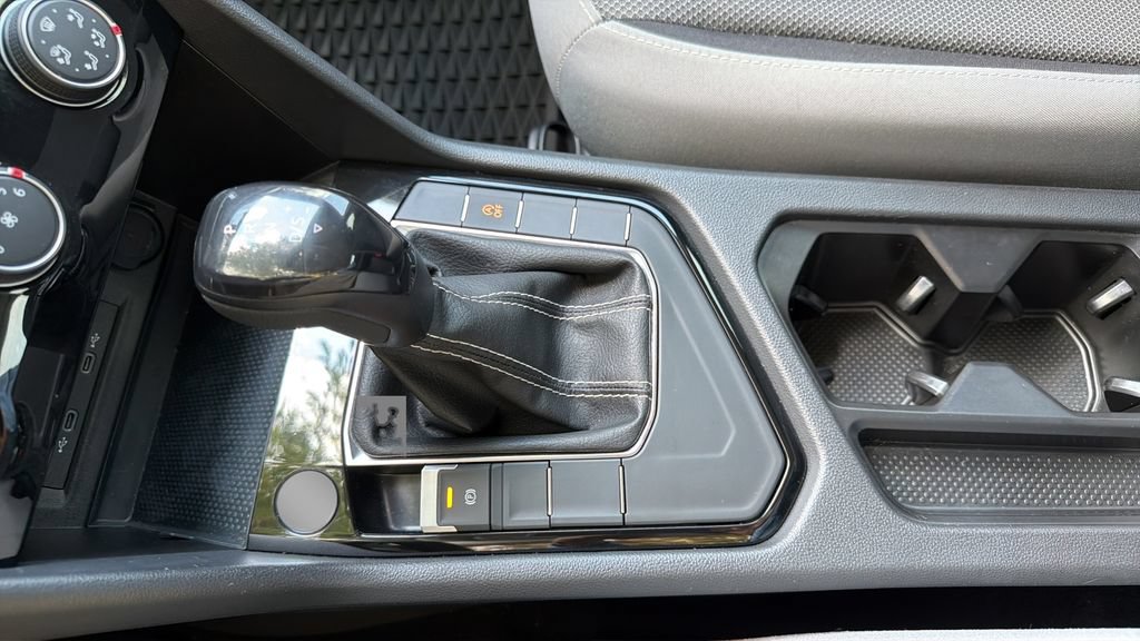 Certified 2023 Volkswagen Taos S FWD image 16