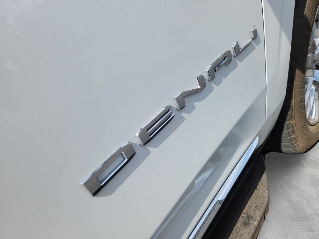 Used 2023 GMC Yukon Denali AWD/4WD image 26