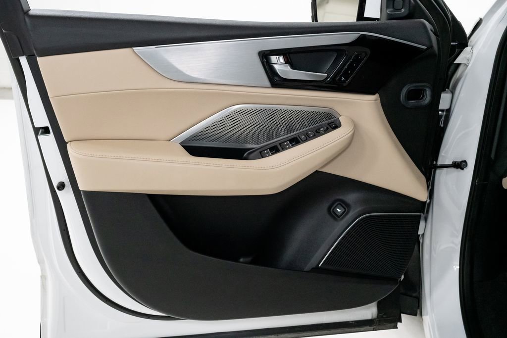 Certified 2023 Acura MDX SH-AWD image 8