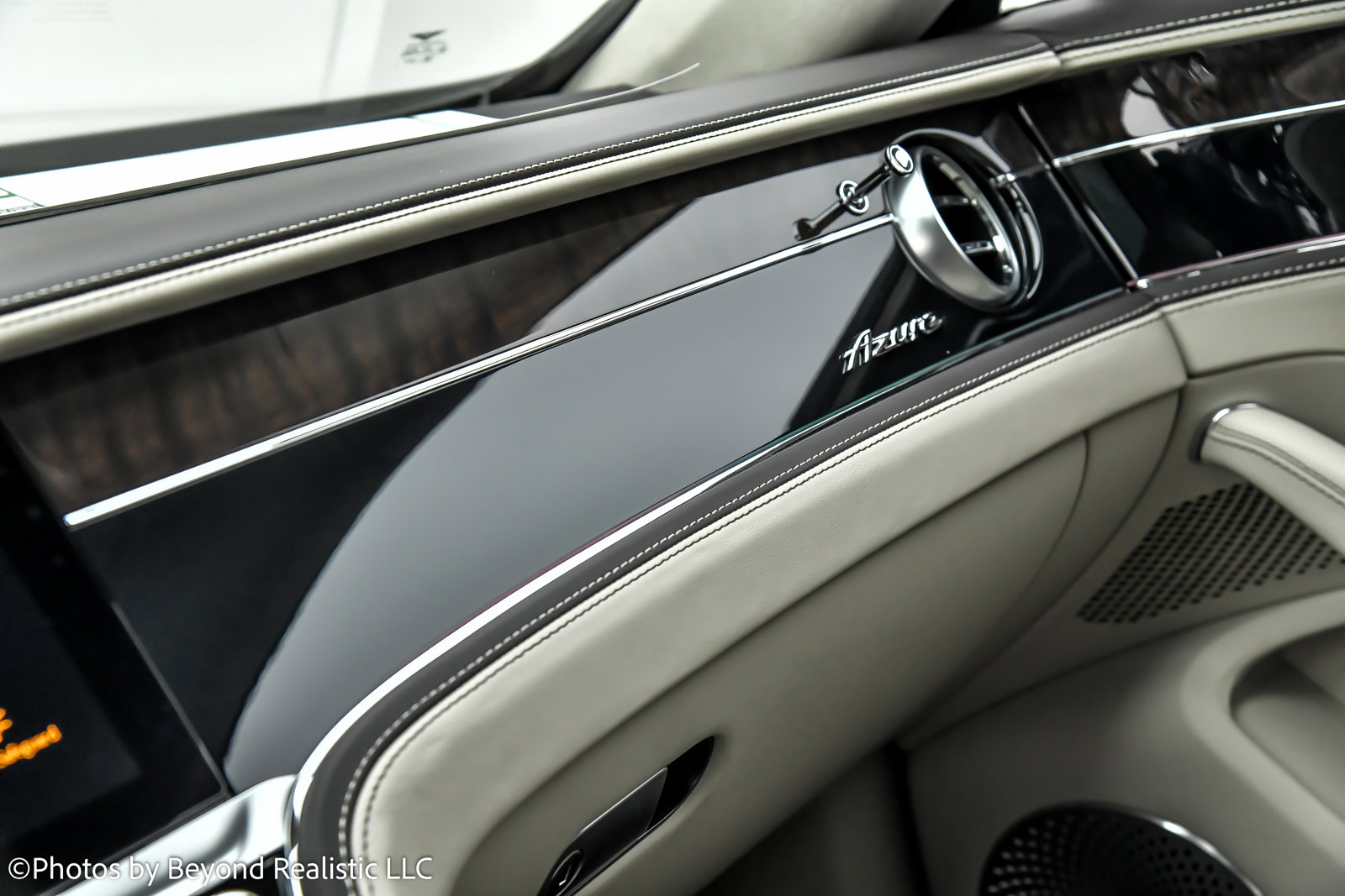 Used 2024 Bentley Flying Spur V8 AWD/4WD image 45