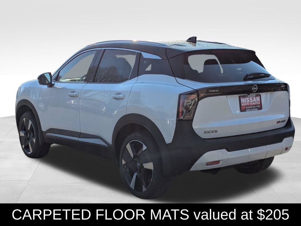 New 2026 Nissan Kicks SR w/ SR Premium Package AWD/4WD image 11