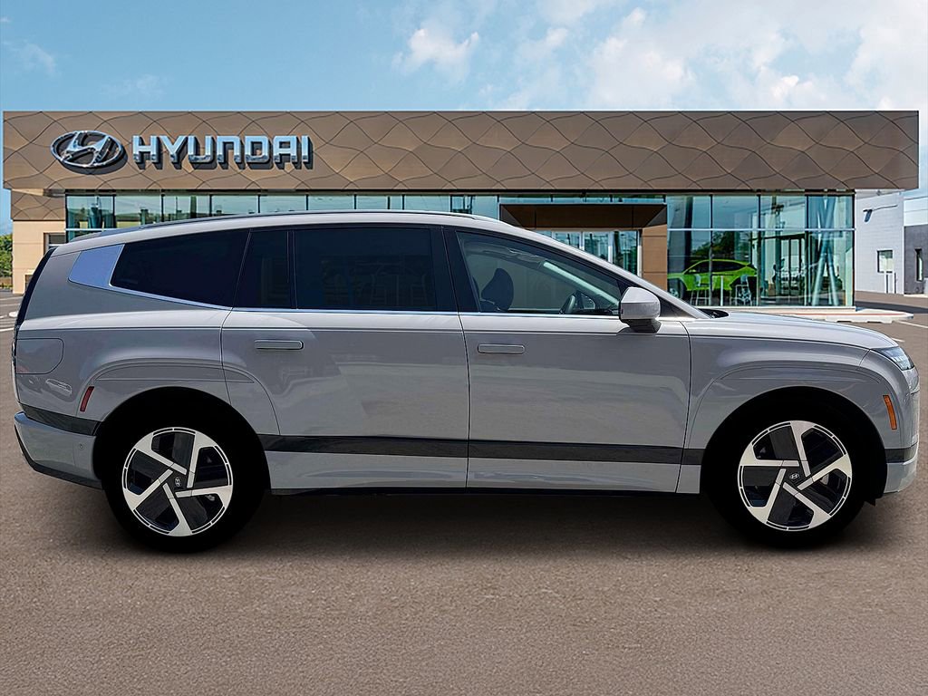 New 2026 Hyundai Ioniq 9 Calligraphy image 9