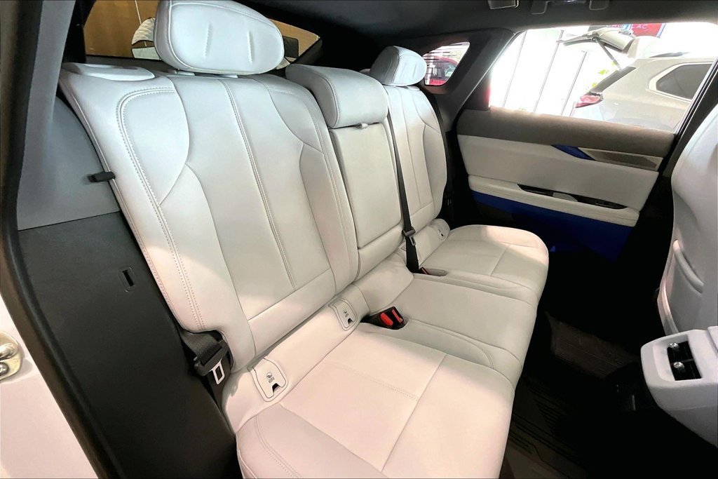 New 2027 Cadillac Optiq Sport w/ LPO, Floor Liner Package AWD/4WD image 9