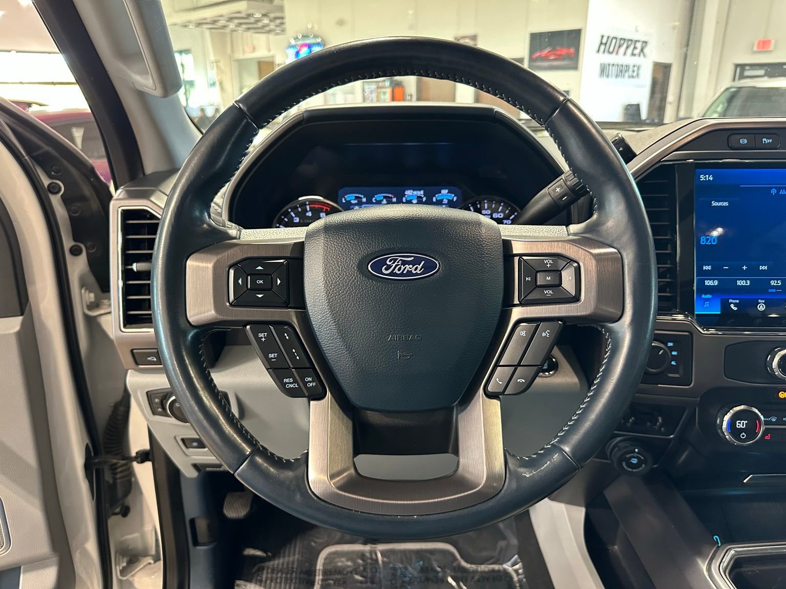 Used 2022 Ford F450 Limited w/ FX4 Off-Road Package image 16