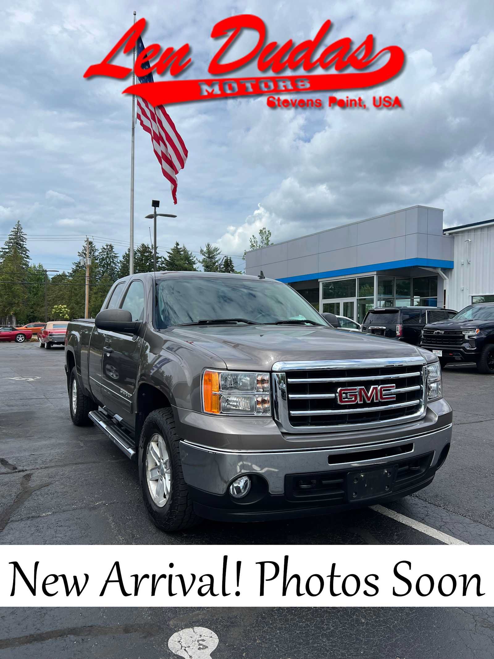 Used 2012 GMC Sierra 1500 SLE w/ Power Tech Package AWD/4WD image 1