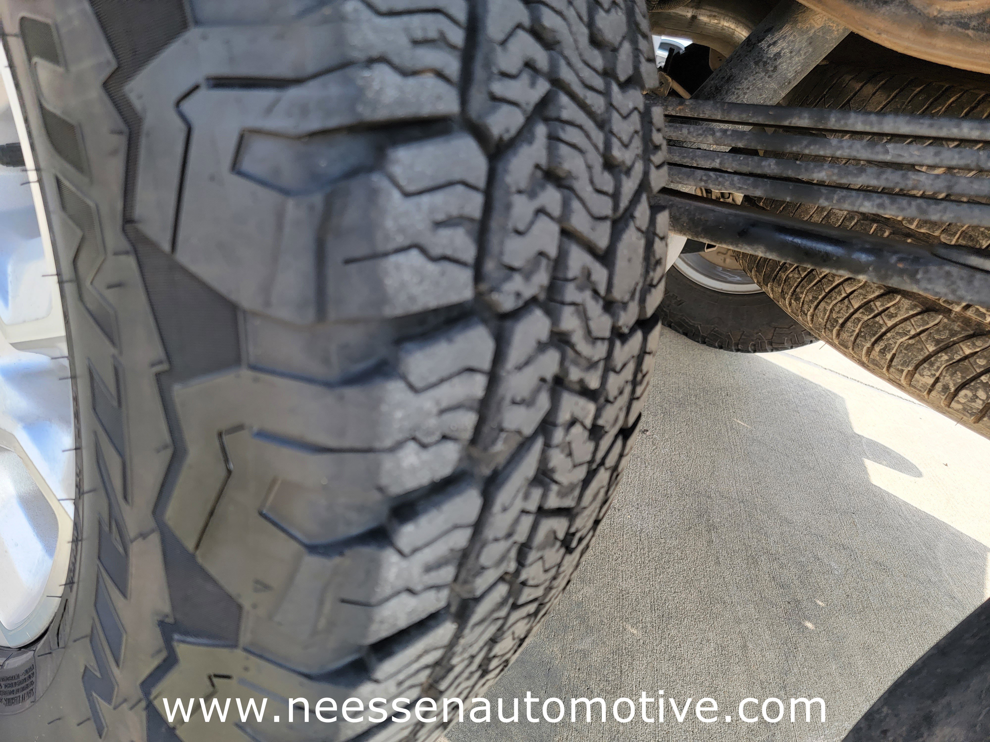 Used 2022 Chevrolet Silverado 2500 LT w/ Convenience Package image 35