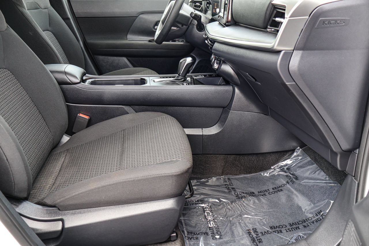 Used 2025 Nissan Kicks S FWD image 36