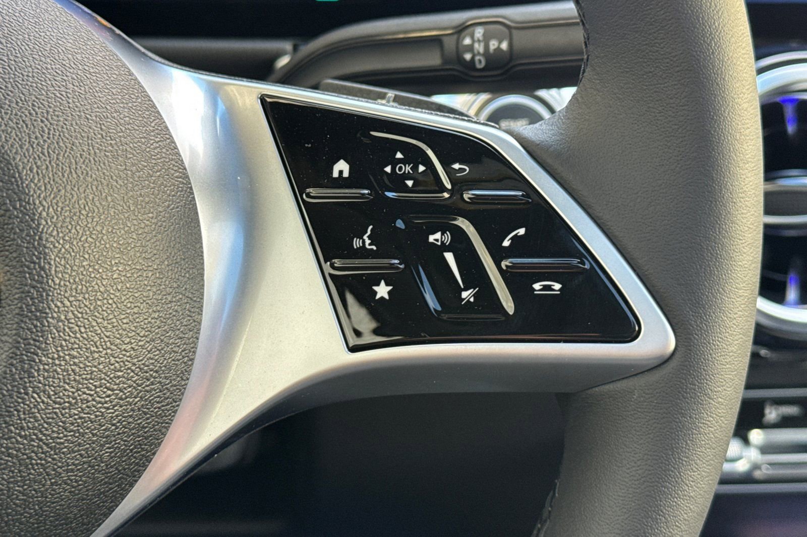 New 2026 Mercedes-Benz GLB 250 image 28