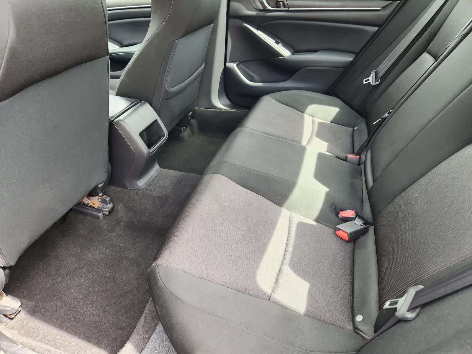 Used 2018 Honda Accord LX image 29
