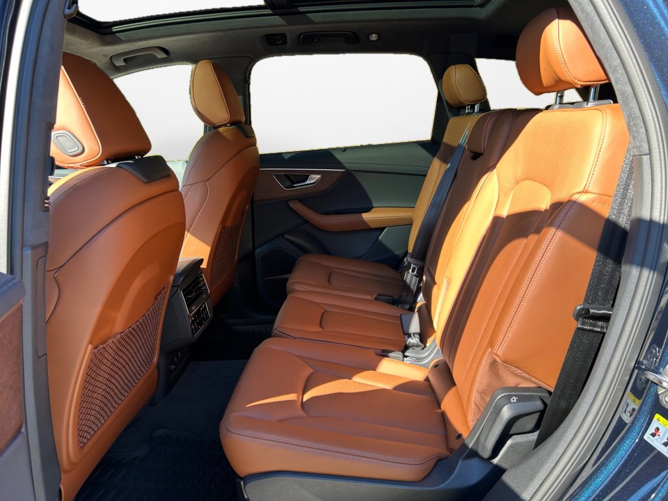 New 2026 Audi Q7 3.0T Prestige image 13