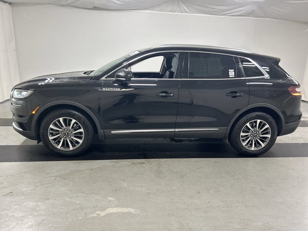 Used 2023 Lincoln Nautilus AWD w/ Premium Package image 6