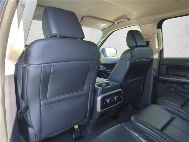 Used 2024 Ford Expedition Max XLT image 19