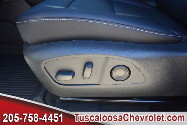 New 2027 Chevrolet Traverse LT w/ Driver Confidence Package FWD image 17