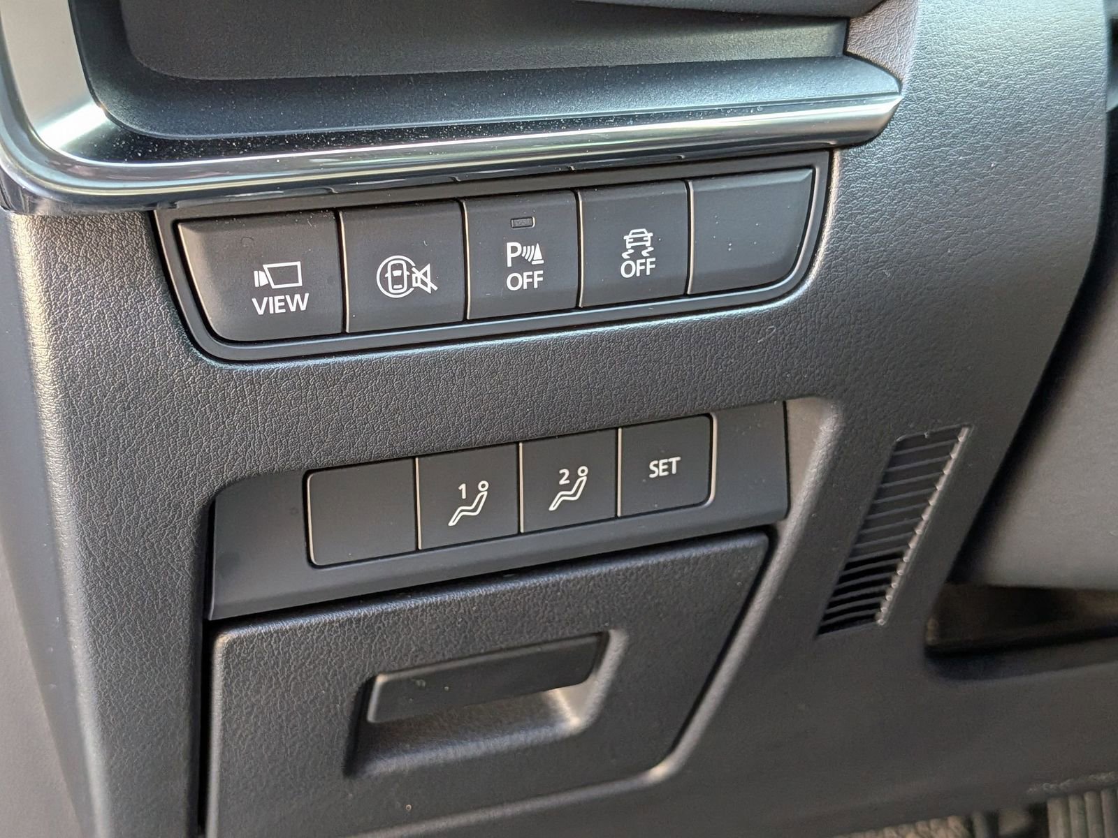 Used 2024 MAZDA MAZDA3 Hatchback w/ Appearance Package image 17