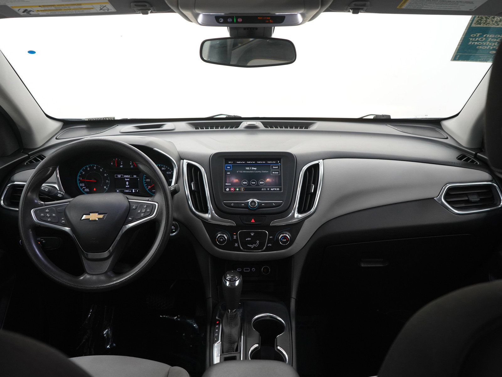 Used 2020 Chevrolet Equinox LS w/ LS Convenience Package AWD/4WD image 13