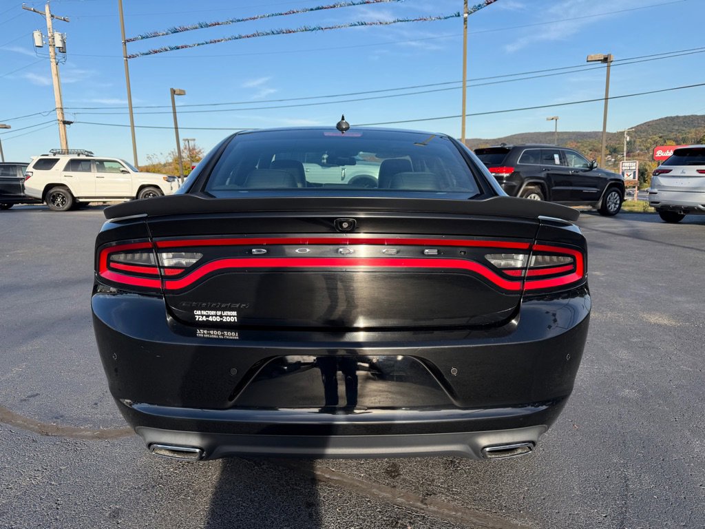 Used 2018 Dodge Charger SXT Plus w/ Blacktop Package image 6