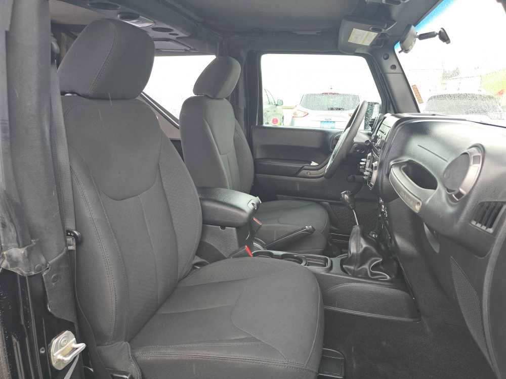 Used 2018 Jeep Wrangler Sport image 15