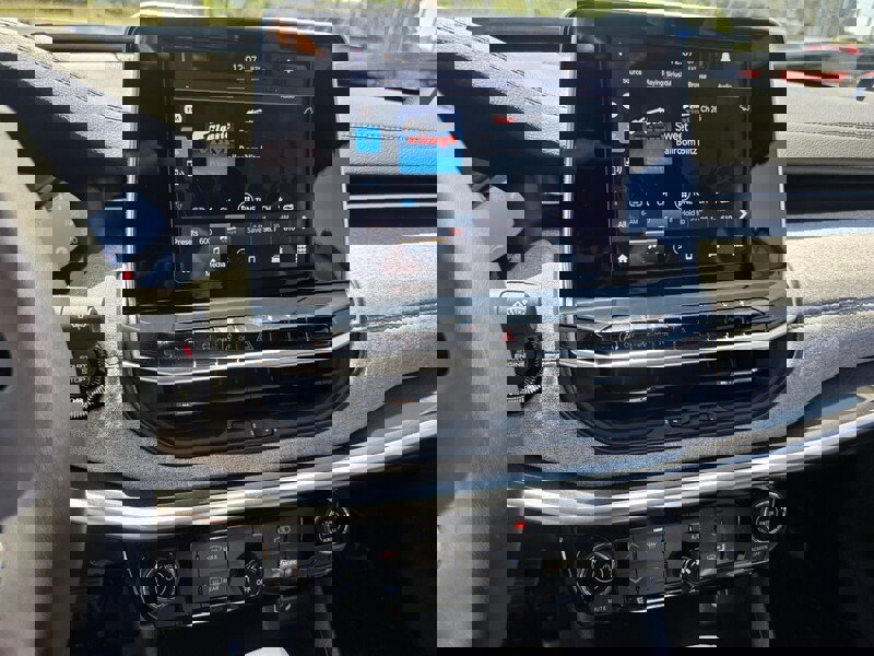 Certified 2025 Jeep Compass Latitude AWD/4WD image 21