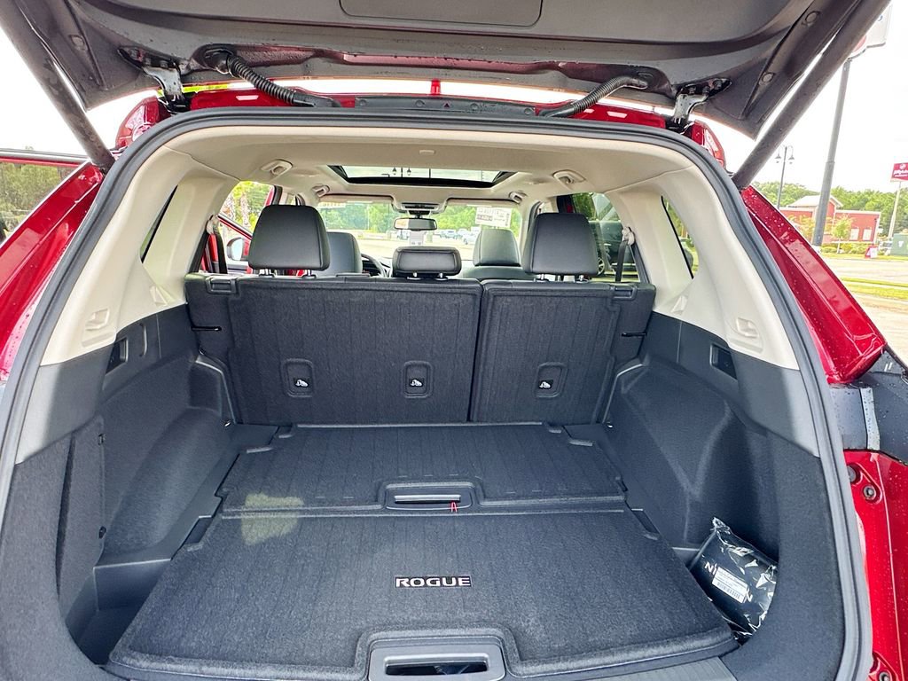 New 2026 Nissan Rogue Platinum image 28