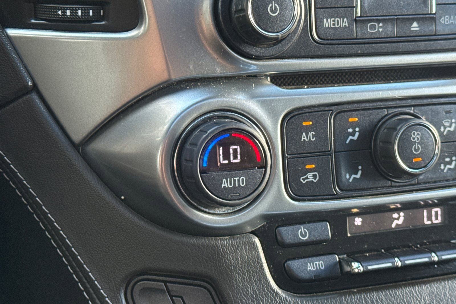 Used 2020 Chevrolet Tahoe LT AWD/4WD image 27