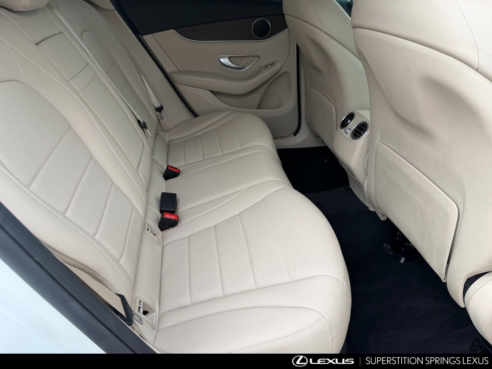 Used 2020 Mercedes-Benz GLC 300 image 15