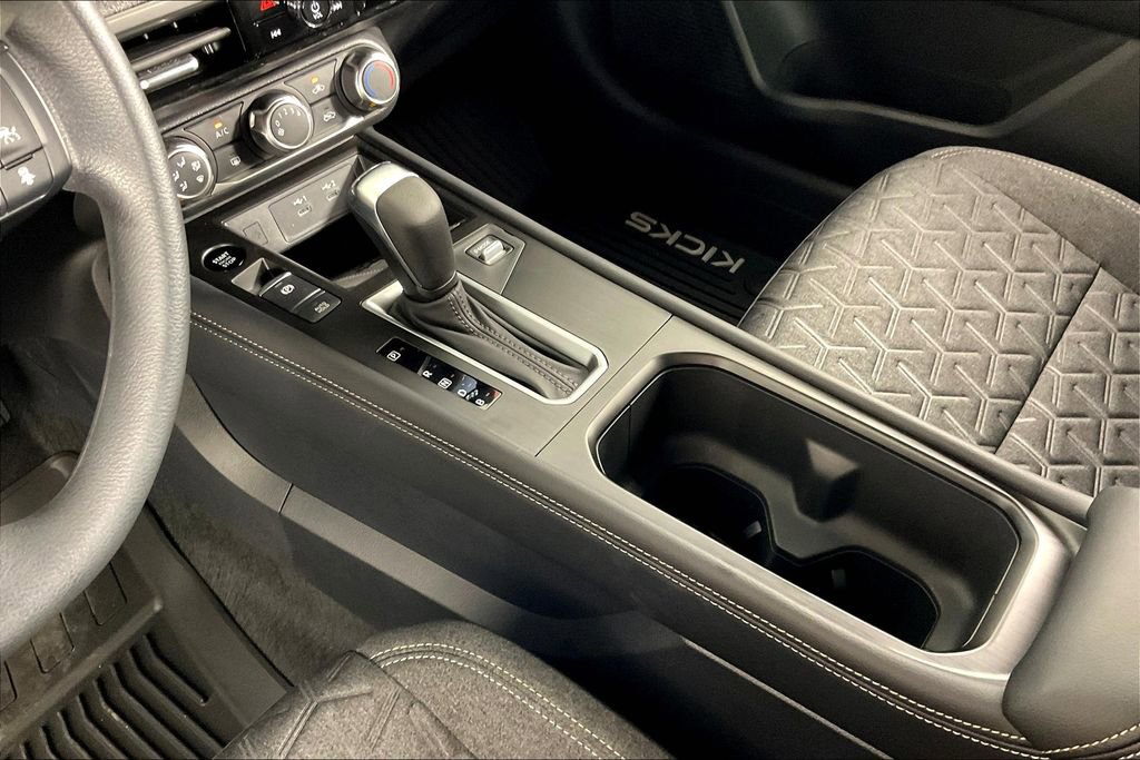 New 2025 Nissan Kicks SV w/ SV Premium Package image 12