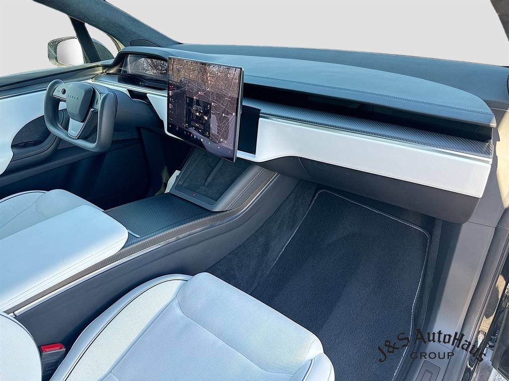 Used 2025 Tesla Model X Plaid image 37